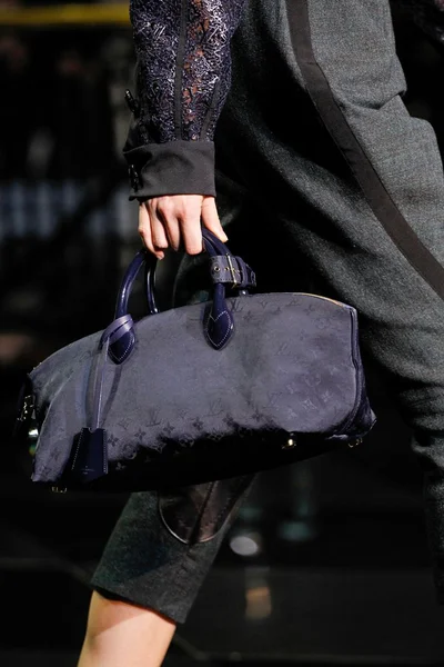 Look 63